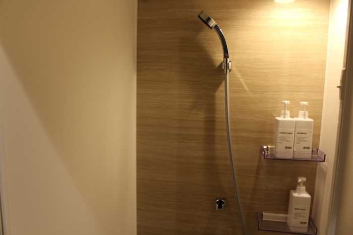 SEKAI HOTEL 桐 大阪