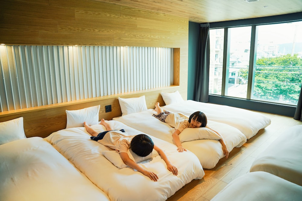 SEKAI HOTEL FUSE 大阪