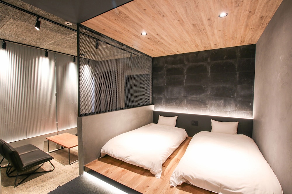 SEKAI HOTEL FUSE 大阪