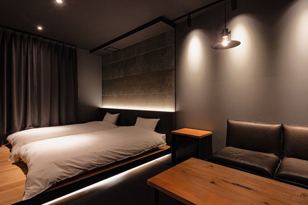 SEKAI HOTEL FUSE 大阪