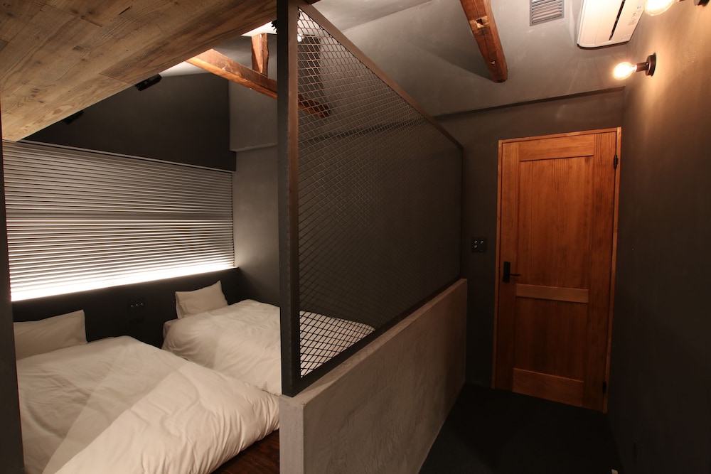 SEKAI HOTEL FUSE 大阪