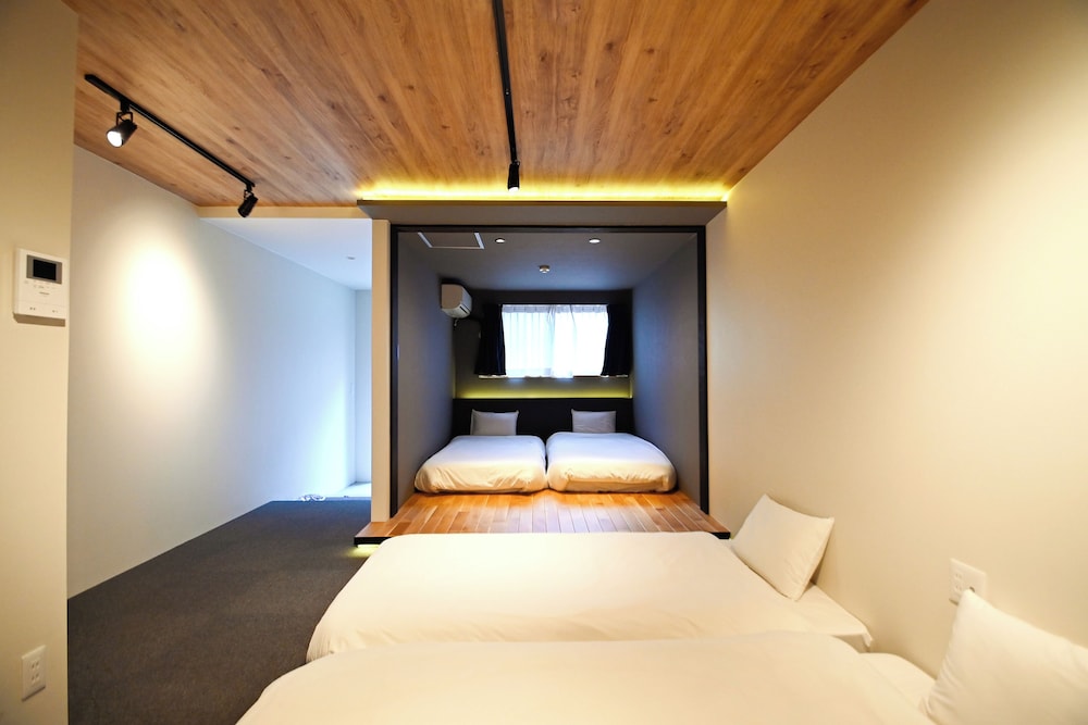SEKAI HOTEL FUSE 大阪