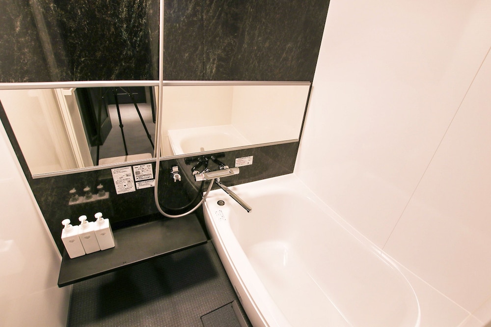 SEKAI HOTEL FUSE 大阪