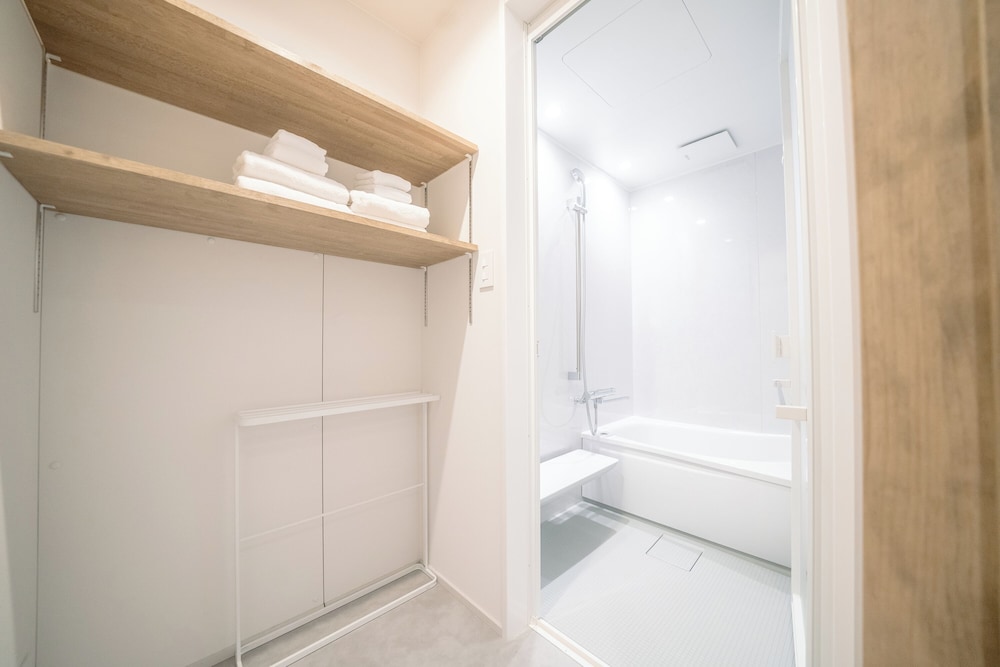 SEKAI HOTEL DEEP OSAKA EXPERIENCE - ホステル 大阪