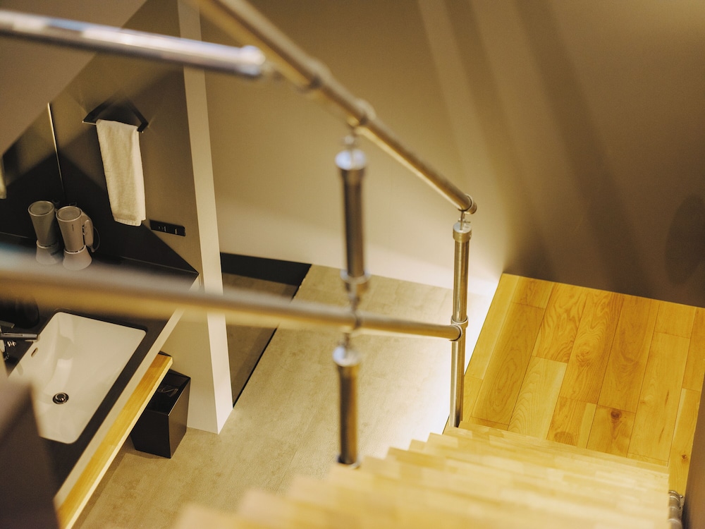 SEKAI HOTEL DEEP OSAKA EXPERIENCE - ホステル 大阪