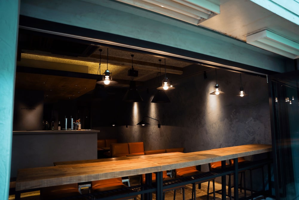 SEKAI HOTEL DEEP OSAKA EXPERIENCE - ホステル 大阪