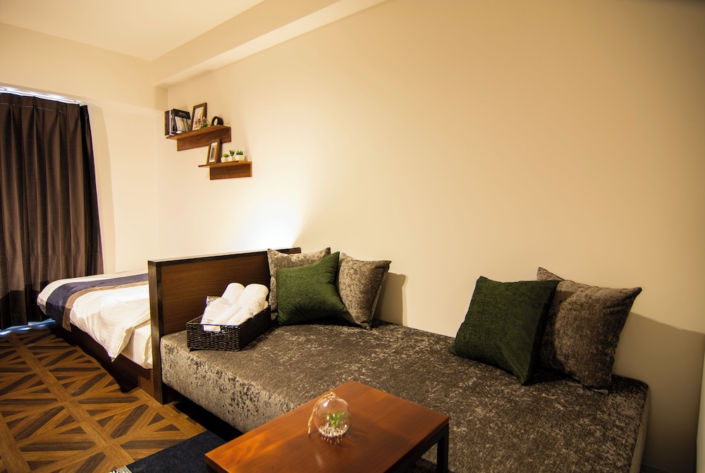 E-STAY EBISU 大阪
