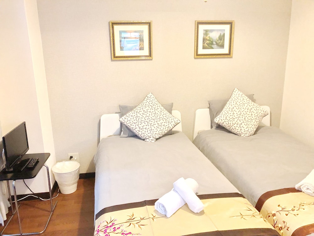 NEAR NAMBA HOMEY ROOM 大阪