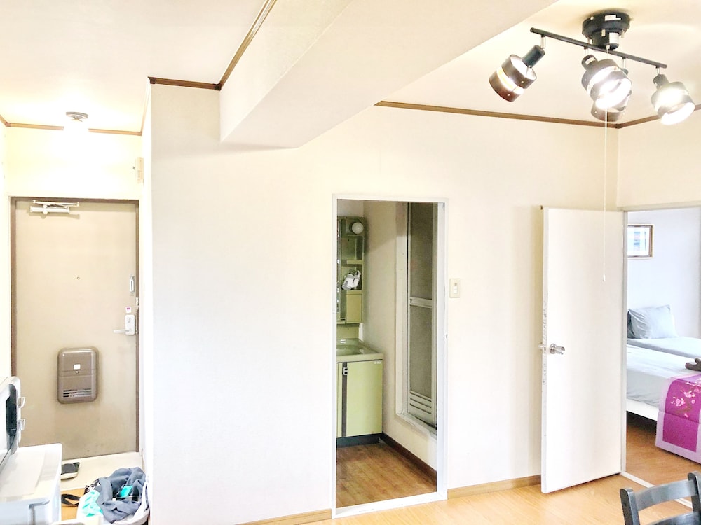 NEAR NAMBA HOMEY ROOM 大阪