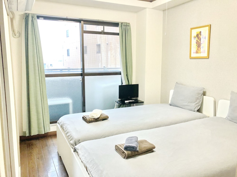 NEAR NAMBA HOMEY ROOM 大阪