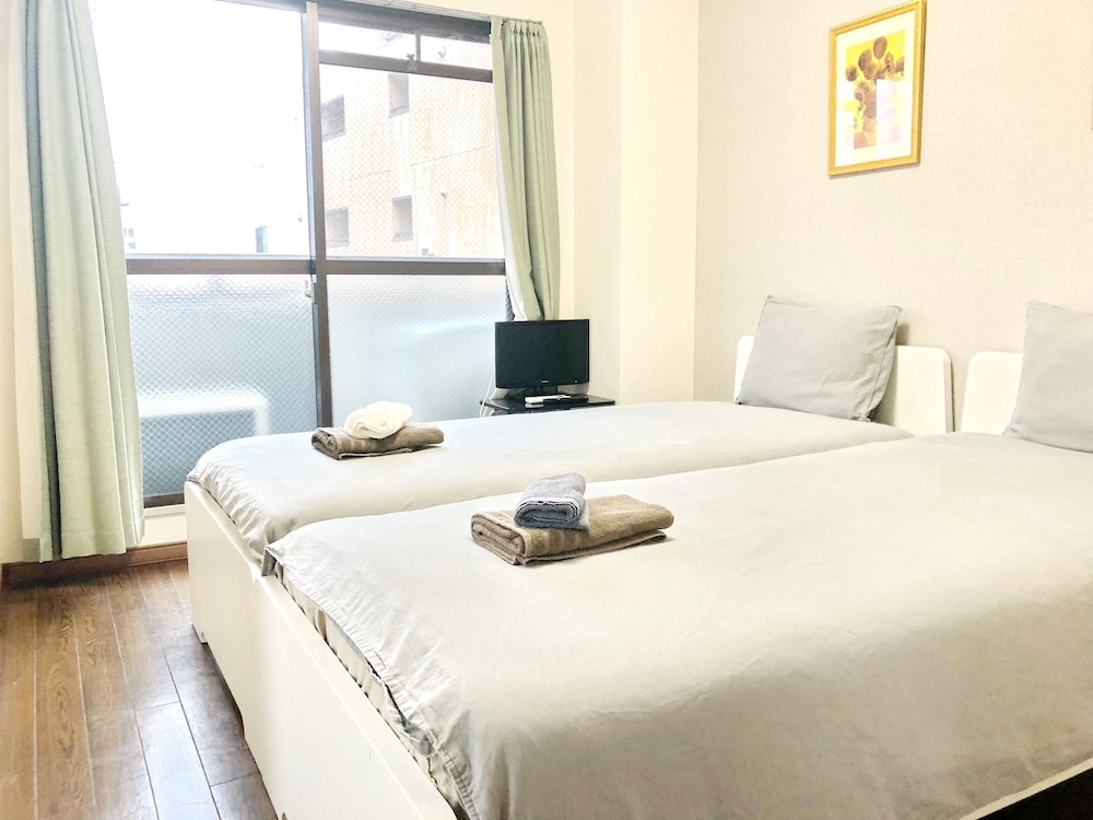 NEAR NAMBA HOMEY ROOM 大阪