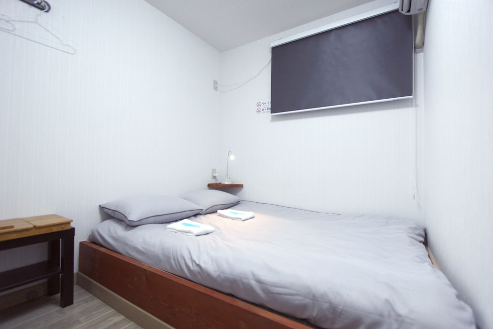 I OSAKA HOUSE 大阪