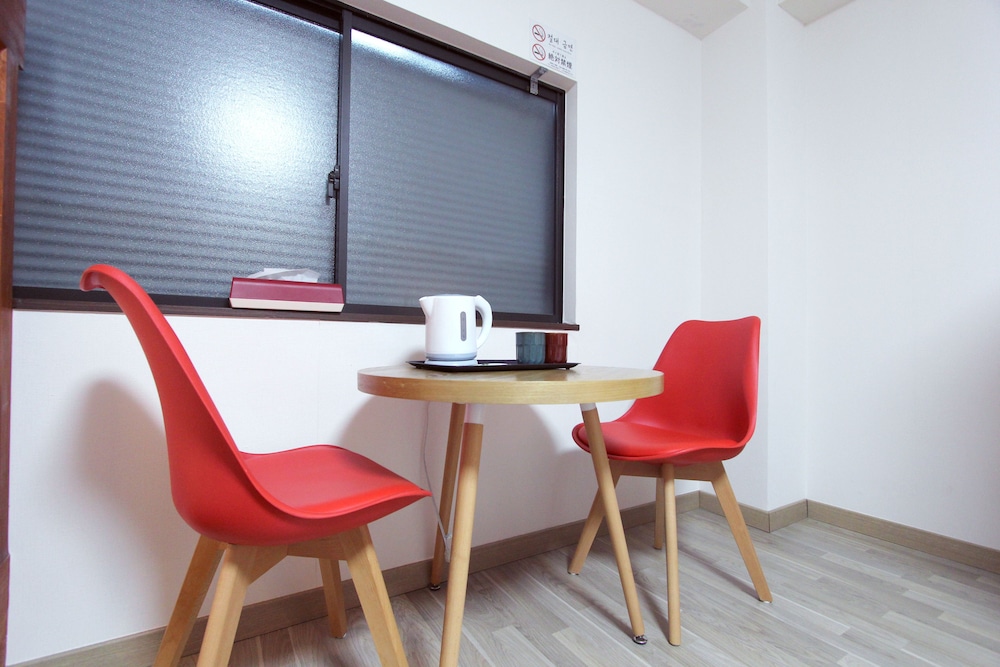 I OSAKA HOUSE 大阪