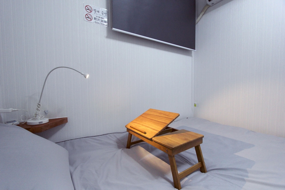 I OSAKA HOUSE 大阪