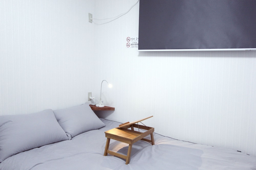 I OSAKA HOUSE 大阪