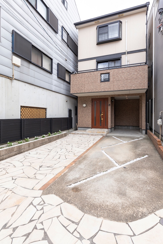 オーサカ　ハナゾノ　ステーションイーストハウス 大阪