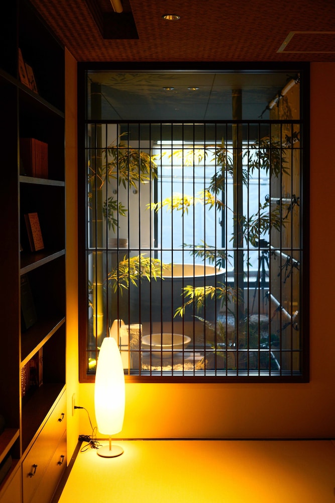 今昔荘 大阪 道頓堀 -寄合・書肆・合薬屋 大阪
