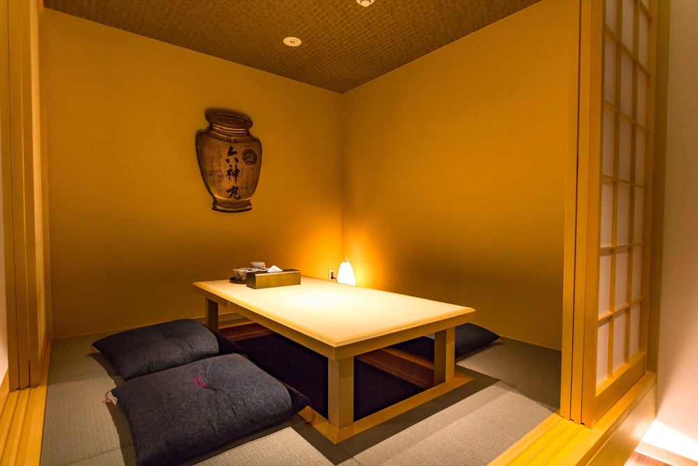 今昔荘 大阪 道頓堀 -寄合・書肆・合薬屋 大阪