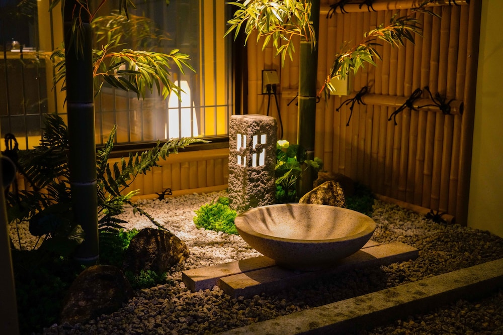 今昔荘 大阪 道頓堀 -寄合・書肆・合薬屋 大阪