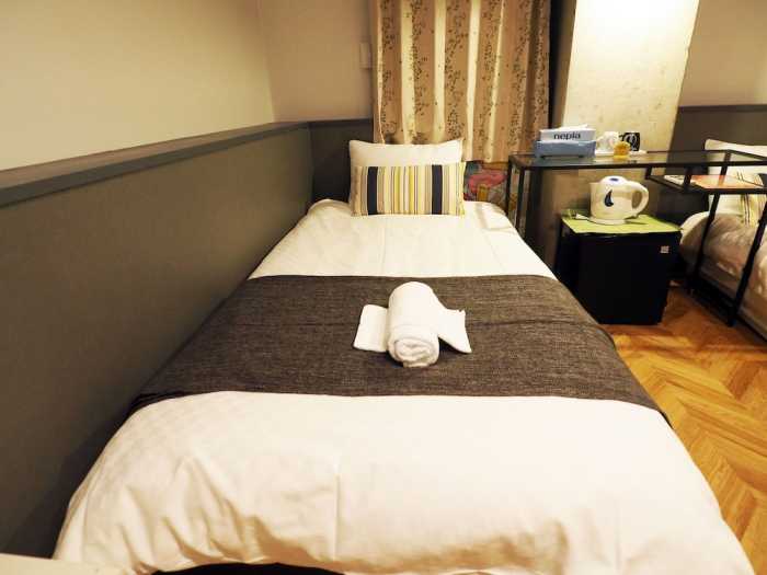 YEAH ROOM NAMBA 大阪