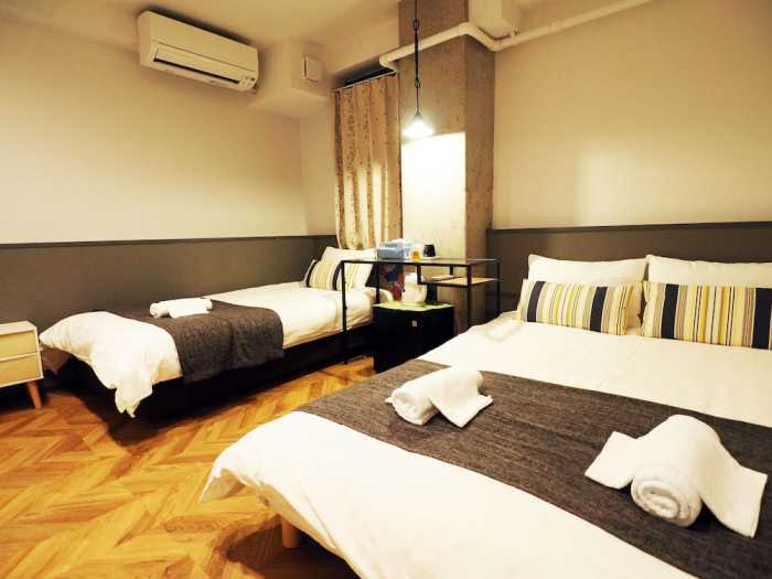 YEAH ROOM NAMBA 大阪