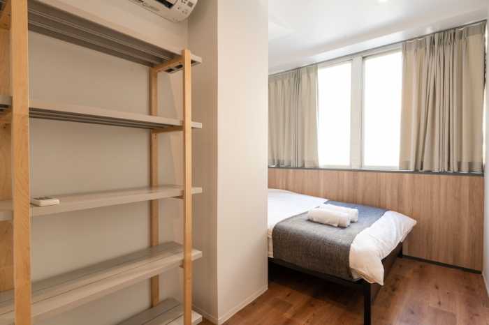 YEAH ROOM NAMBA 大阪