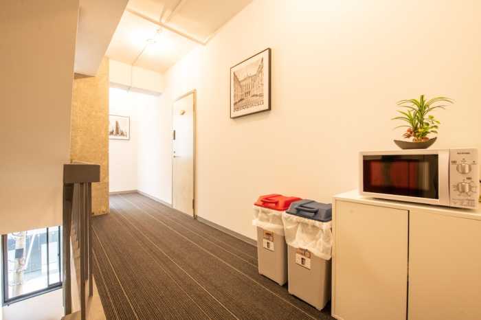 YEAH ROOM NAMBA 大阪