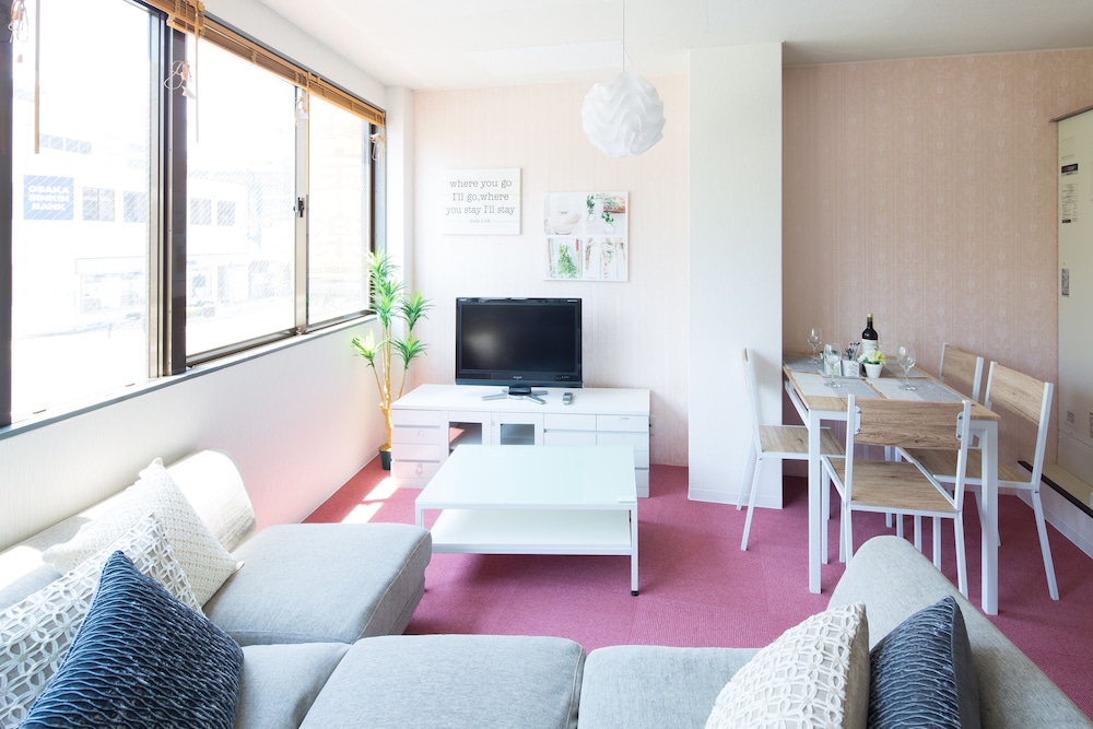 ELEGANT PINK 大阪