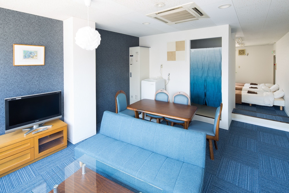 ELEGANT BLUE 大阪