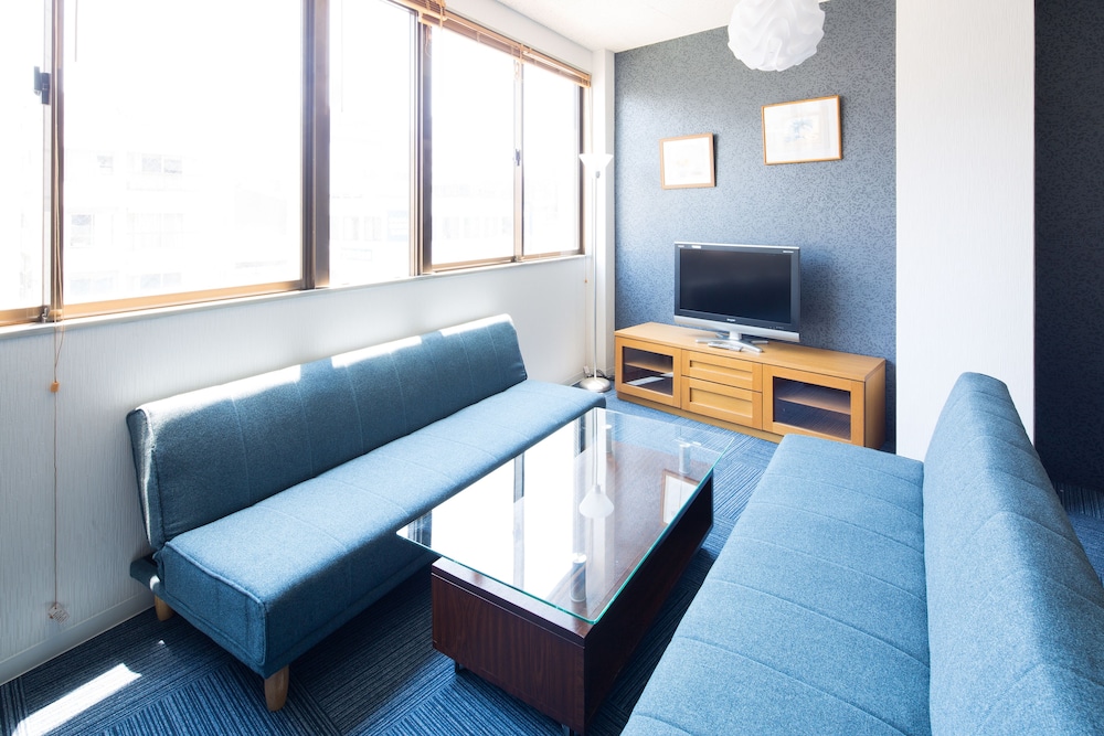 ELEGANT BLUE 大阪