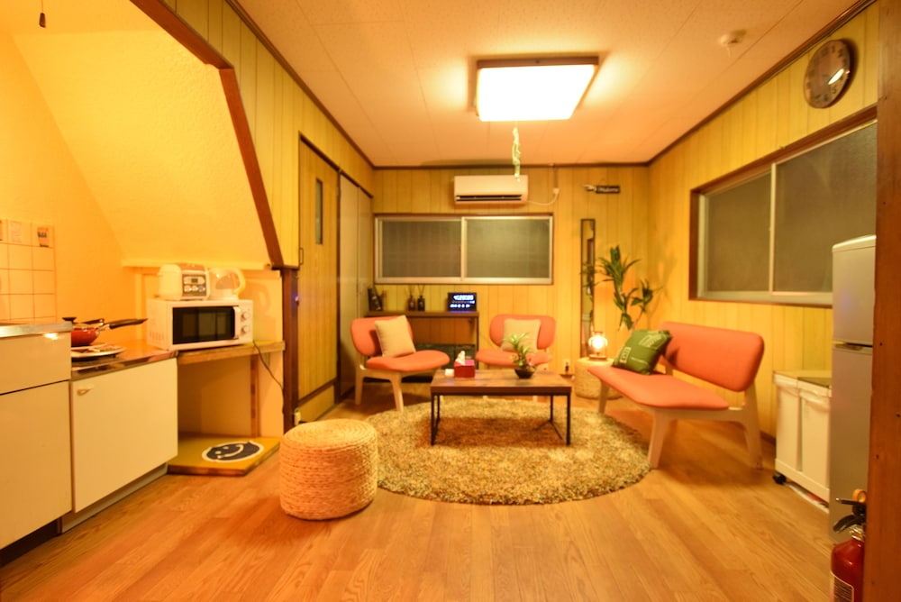 GORAKU HOUSE OSAKA 大阪