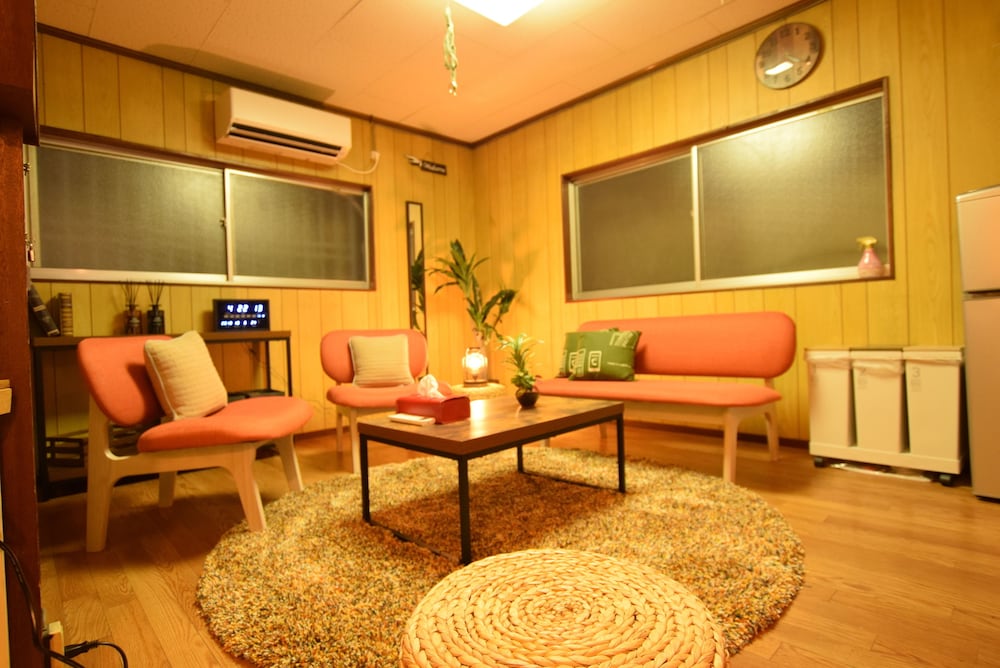 GORAKU HOUSE OSAKA 大阪