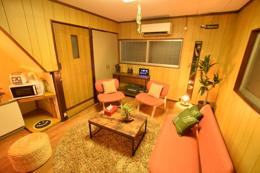 GORAKU HOUSE OSAKA 大阪