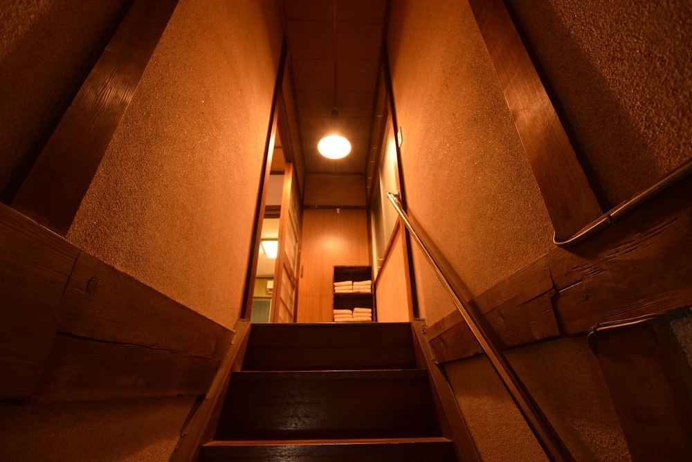 GORAKU HOUSE OSAKA 大阪