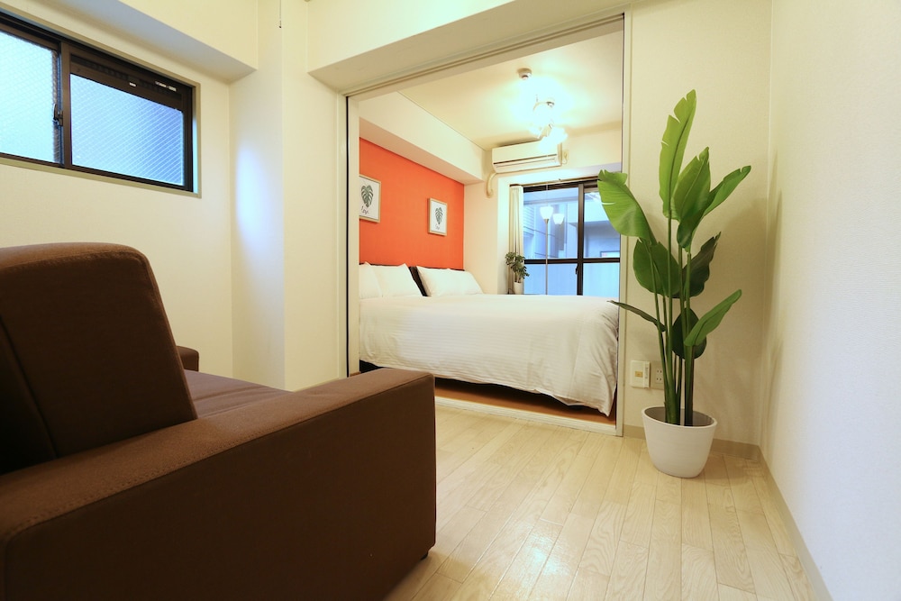 ELIZABETH GARDEN II 大阪