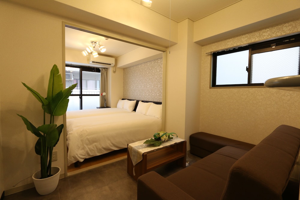 ELIZABETH GARDEN II 大阪