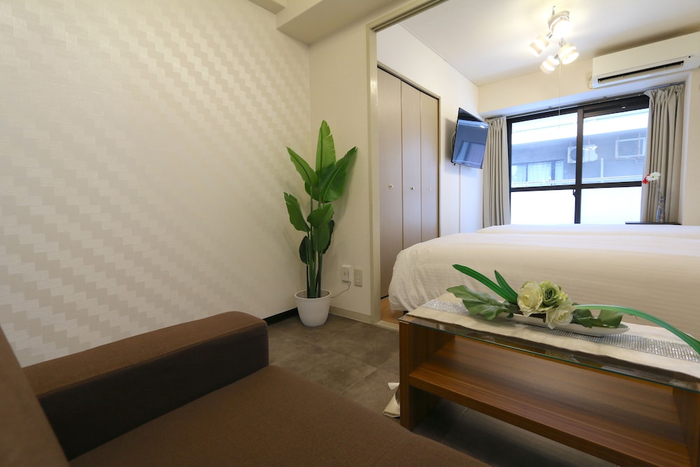 ELIZABETH GARDEN II 大阪