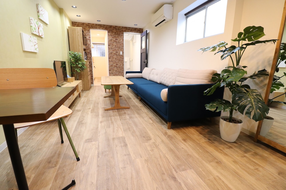 GUEST HOUSE TENGACHAYA 大阪