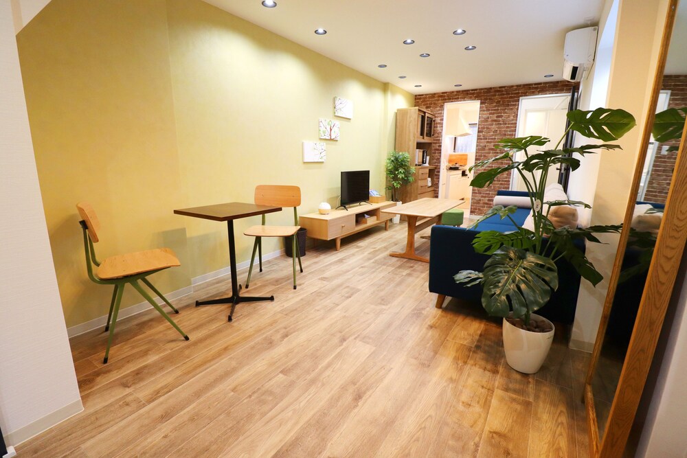 GUEST HOUSE TENGACHAYA 大阪