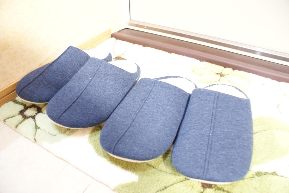 おもてなし うさぎハウス 2F 15-6 大阪
