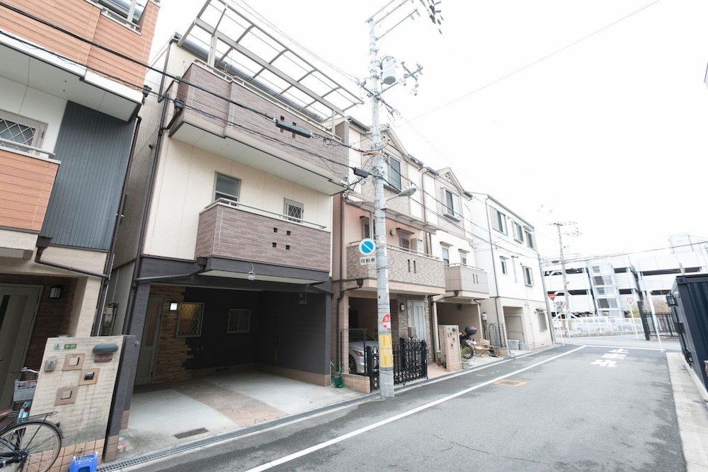 ユニバーサルハウス 大阪