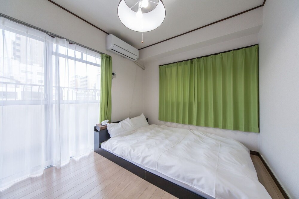 ALEX'S HOME KUROMON 大阪