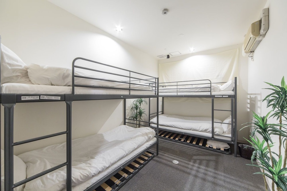 ALEX'S HOME KUROMON 大阪