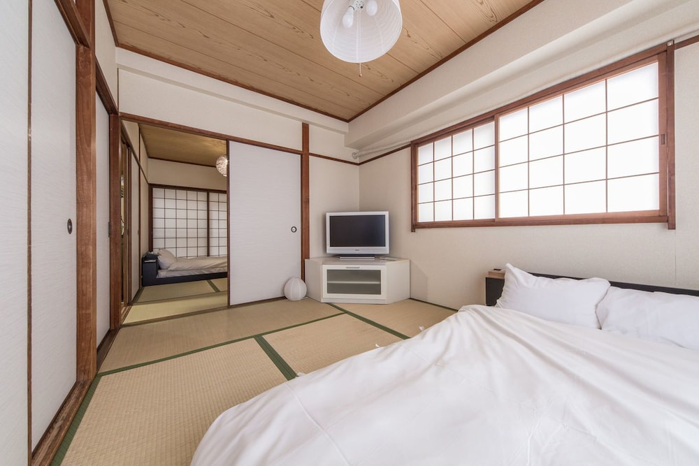 ALEX'S HOME KUROMON 大阪