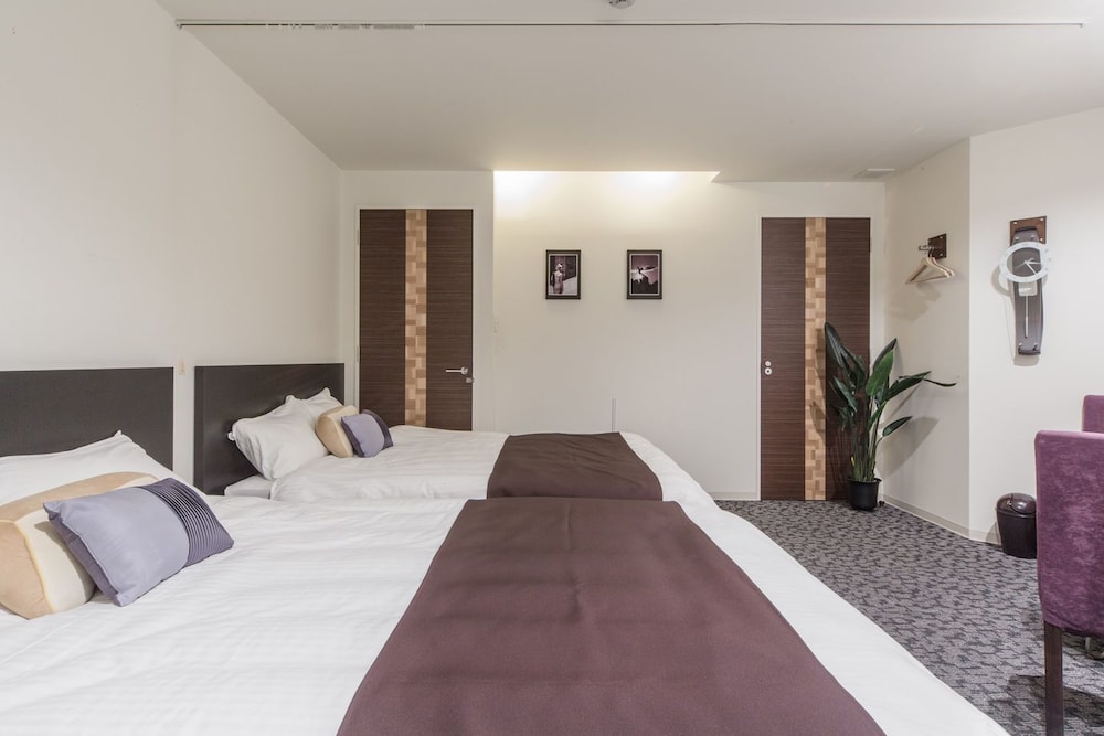 ALEX'S HOME KUROMON 大阪