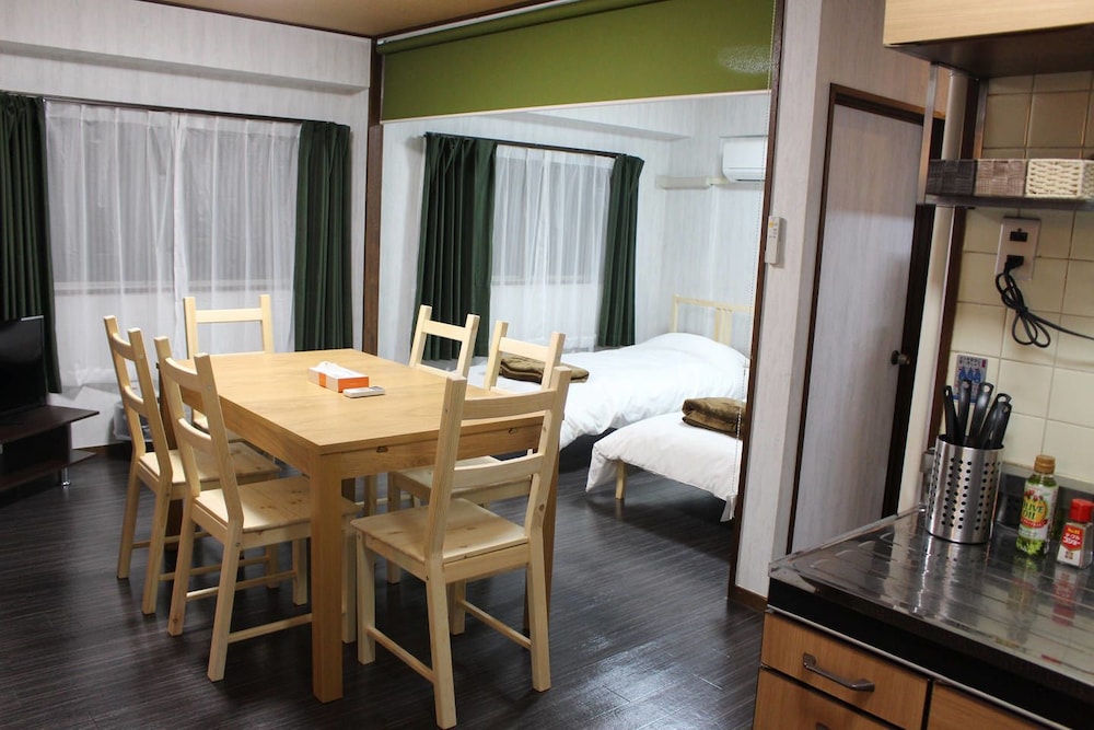 ALEX'S HOME KUROMON 大阪