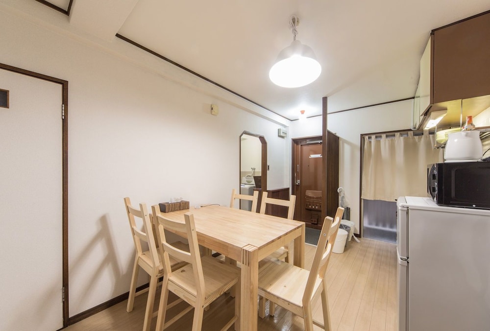 ALEX'S HOME KUROMON 大阪