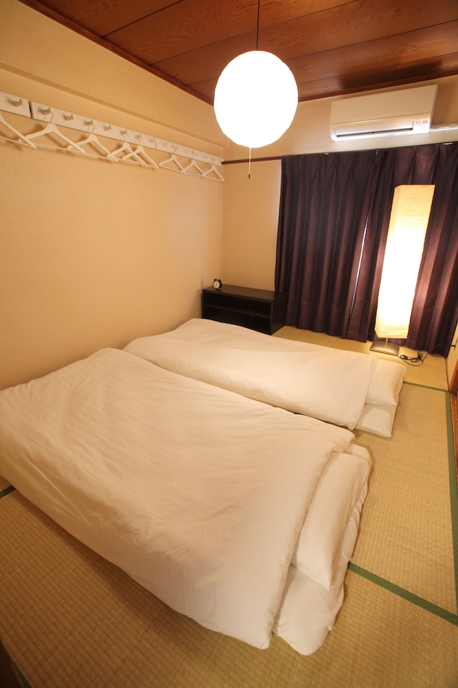 ALEX'S HOME KUROMON 大阪