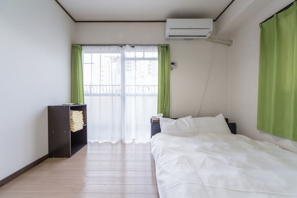 ALEX'S HOME KUROMON 大阪