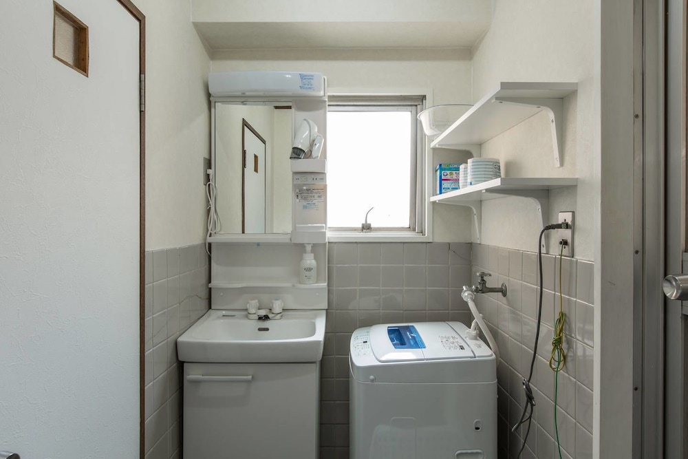 ALEX'S HOME KUROMON 大阪
